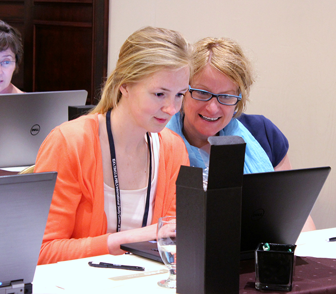 Annemiek Punter and Martina Meelissen of the Netherlands tested the features of the website for the International Report.